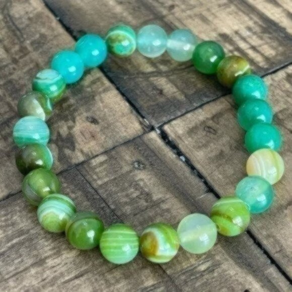 8mm Green Sardonyx Stretch Bracelet - Picture 4 of 7